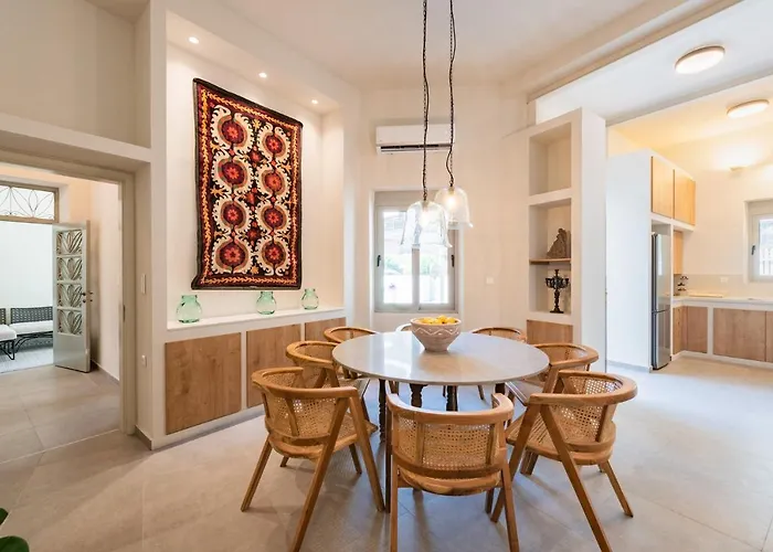 Lemontrees Residences *