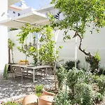 Lemontrees Residences Apartmán *